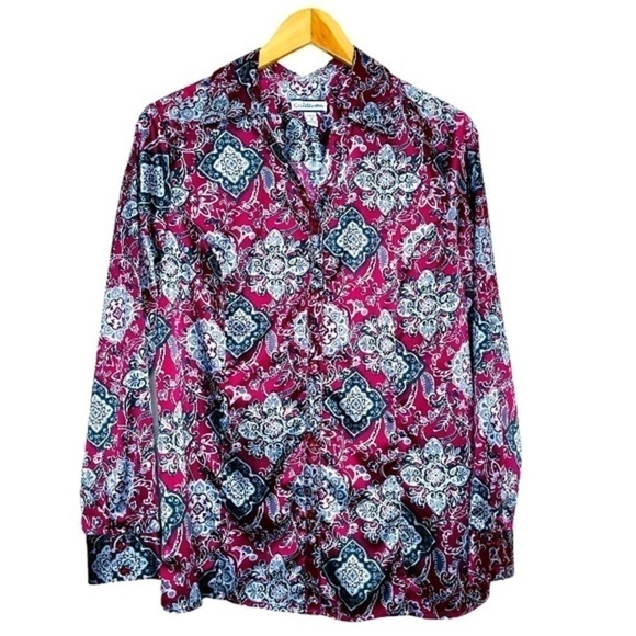 𝅺croft & Barrow NWOT Tapestry Button Down Blouse - Picture 1 of 11